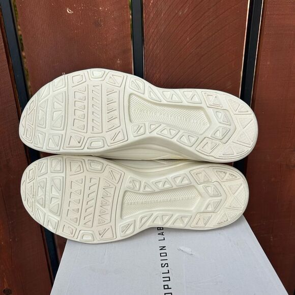 NIB APL Techloom Wave Womens Sneakers Creamy White Sizes 9.5 - Picture 6 of 6